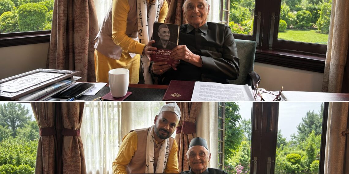 Advisor to Grand Mufti Meets Dr. Karan Singh at Karan Mahal