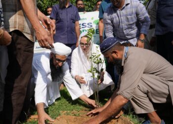 “Every Tree Is an Investment in Our Future”: Dr Darakhshaan Leads Green Mission in Jammu
