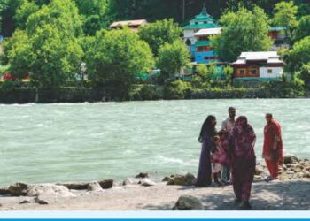 Tourism Sees Major Boost in Keran Valley as Record Number of Visitors Arrive; 2,200 Permits Issued in a Single Day