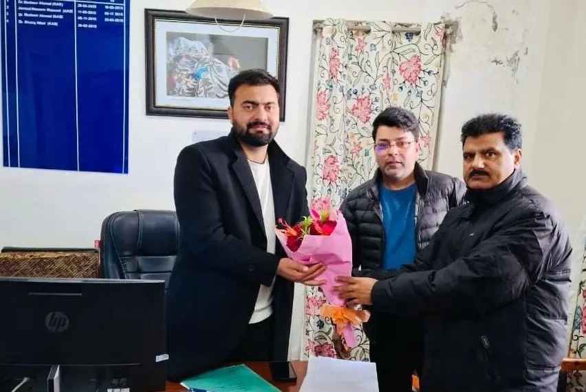 Aadil Manzoor Wani Assumes Charge as Assistant Director Handicrafts/Handloom Bandipora