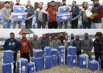ADDC Shopian provides Ice Boxes to fishermen to strengthen fisheries sector under JKCIP