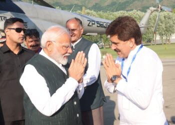 Altaf Thakur extends birthday greetings to PM Modi