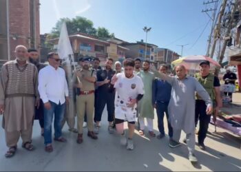 Anantnag Youth Runs to Srinagar for Unity, Drug-Free India Mission