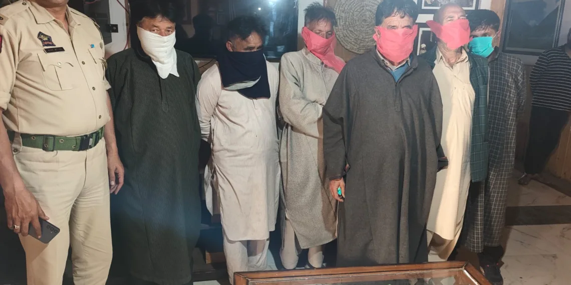 Anantnag Police Crack Down on Gambling in Pahalgam; 06 Held, ₹18,260 Seized
