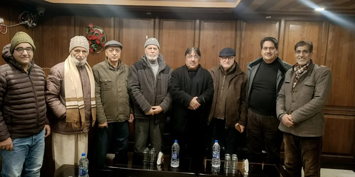 Anjuman Srinagar Literary Forum Charts Roadmap, Adopts Constitution at Srinagar Meet