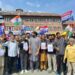 یوسمرگ کو عام کشمیری اور ملکی سیاحوں کی سیاحت کے لئے فورا کھول دو،بس سٹینڈ چرارشریف میں اپنى پارٹی کی طرف سے پرامن احتجاج کیا۔