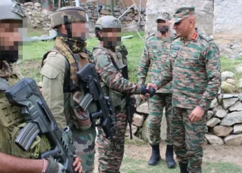 Lt Gen Pratik Sharma Visits Dachigam, Felicitates Troops for Success in Operation Mahadev