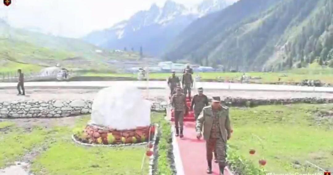 Army Commander Reviews Security Preparedness in Baltal, Forward Areas Ahead of Amarnath Yatra