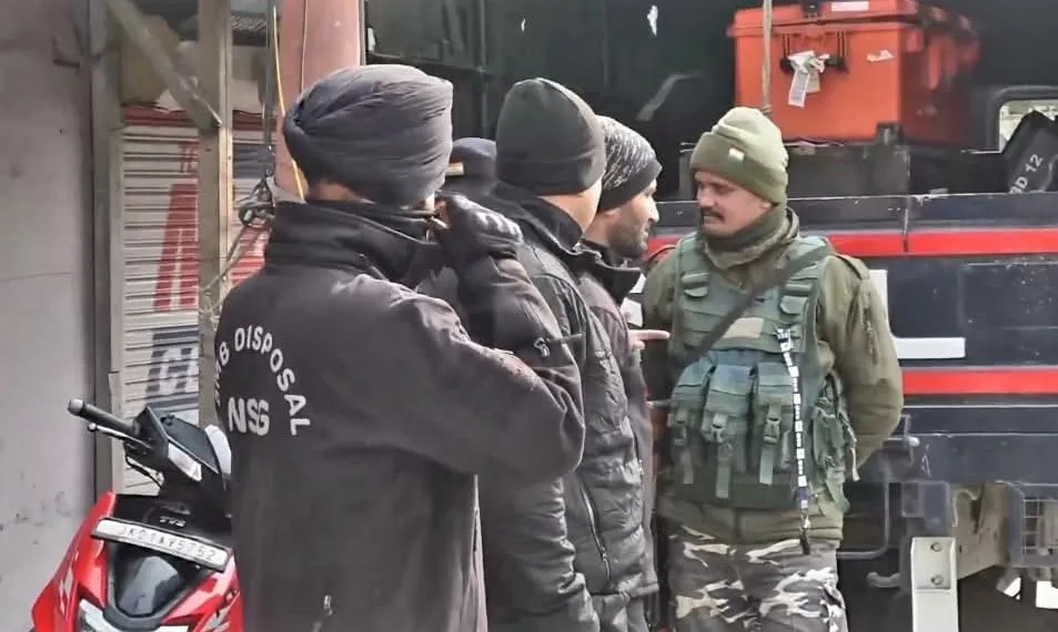 NSG Bomb Squad Reaches Nowgam Police Station for Post-Blast Investigation