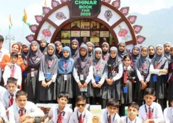 Army Goodwill School Naugam Students Attend Chinar Book Festival at SKICC