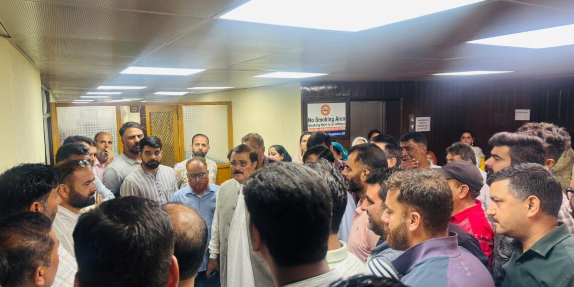 Assembly Employees Protest Over Deputation Order