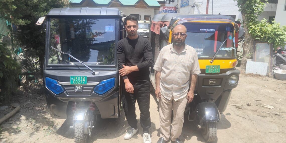 Auto Drivers Arrested After Video of Objectionable Remarks Against Women Goes Viral in Srinagar