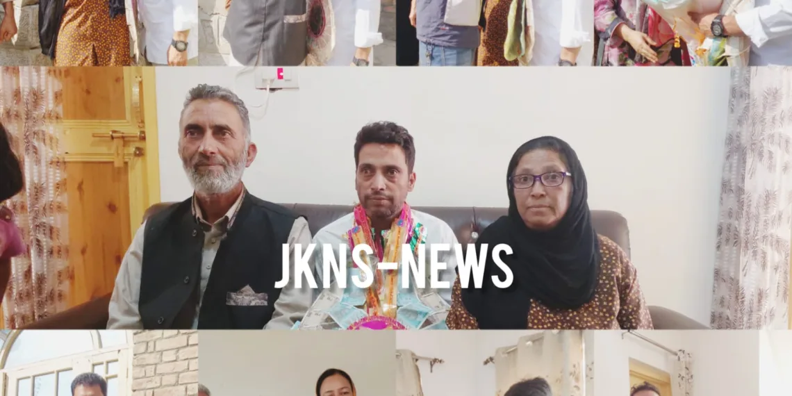 Bandipora’s Pride: Vijpara Hajin Resident Anayat Bashir Cracks UPSC Indian Statistical Service Exam