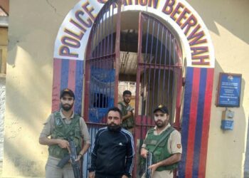 Budgam Police Arrest Absconder Wanted In Multiple Cheque-Bounce, Cheating Cases