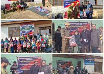 Budgam Police Distributes School Kits Among Needy Students Under Civic Action Programme