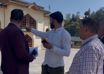 علمدار ملک کشمیر رح کے 607ویں، سالانہ عرس تقریبات کی تیاری کے لئے۔جموں وکشمیر وقف بورڈ کی ٹیم نے چرارِ شریف کے گرد نواح میں جاری ترقیاتی کاموں کا جائزہ لیا۔