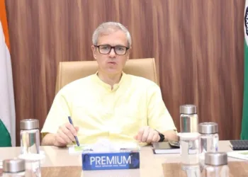 CM Omar Abdullah Reviews Plan for New JK Houses in Delhi, Mumbai