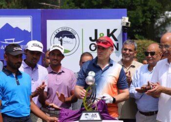 CM Omar Inaugurates J&K Open 2026, Pitches Kashmir as India’s Premier Golf Tourism Destination