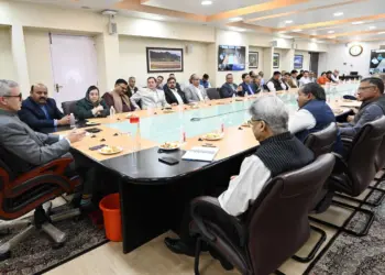 CM Omar Abdullah urges early implementation of budget proposals