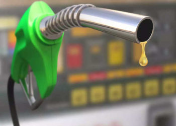 Authorities in Anantnag ban selling of petrol to two-wheelers without helmet