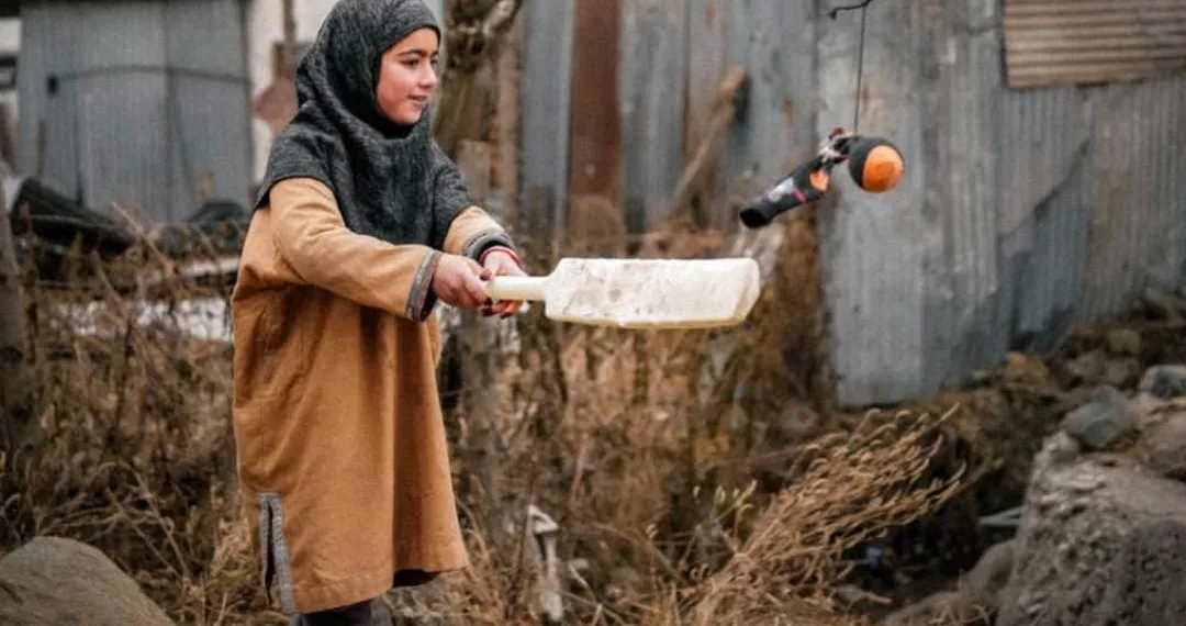 From Aru Valley to the National Spotlight: Smriti Mandhana Inspires Young Kashmiri Girl’s Cricket Dream