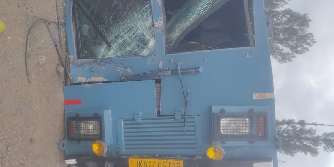 Five CRPF Personnel Injured as Vehicle Collides With Truck on NH-44 Near Qazigund