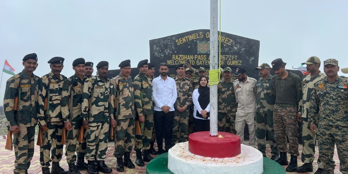 80 واں یوم آزادی بی ایس ایف کے اہلکاروں اور جموں کشمیر کے شہریوں کے ساتھ رازدان میں منایا گیا