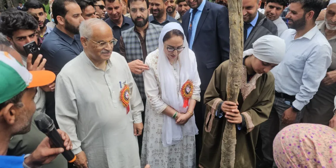 “Youth Must Embrace Culture, Reject Drugs & Violence”: Ashok Koul, Darakhshan at ‘Aagaaz’ in Pulwama