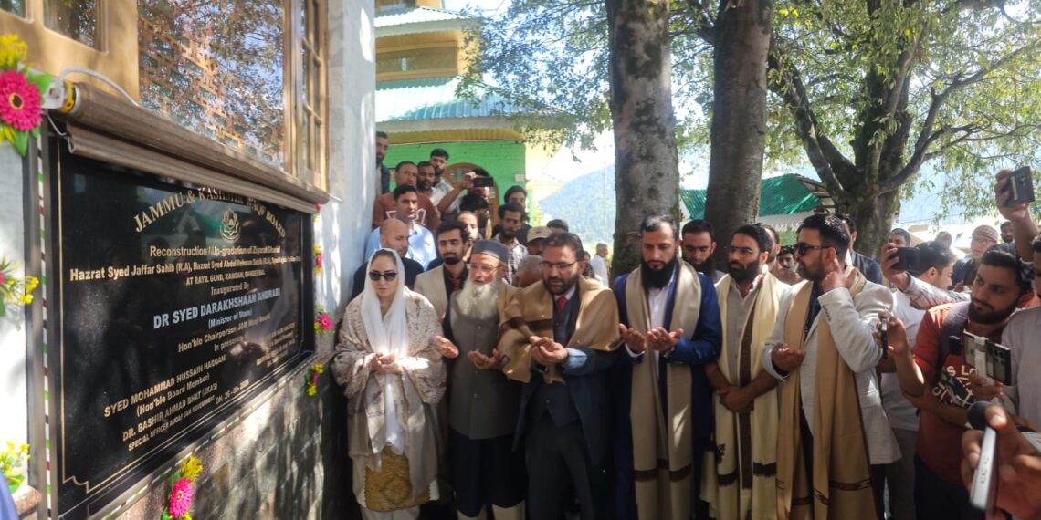 Dr Syed Darakhshan Andrabi Inaugurates Reconstruction/Upgradation Projects of Three Ziyarat Complexes at Rayil Gund, Kangan