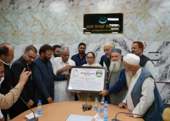 Dr Syed Darakhshan Andrabi Honoured with Hazrat Sheikh-ul-Aalam Award 2026