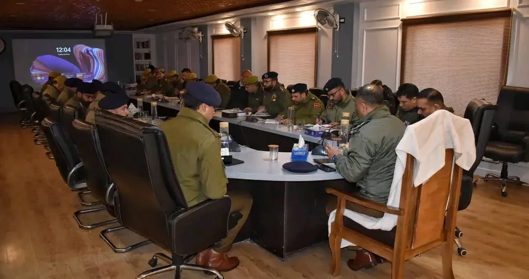 DIG South Kashmir Assesses Security, Crime Scenario in Anantnag