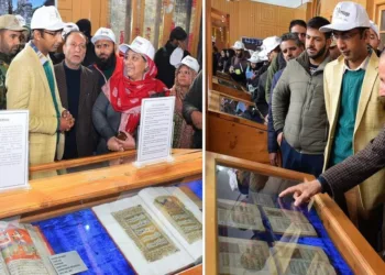 Div Com Kashmir Inaugurates World Heritage Week Exhibition, Flags off Heritage Walk in Srinagar