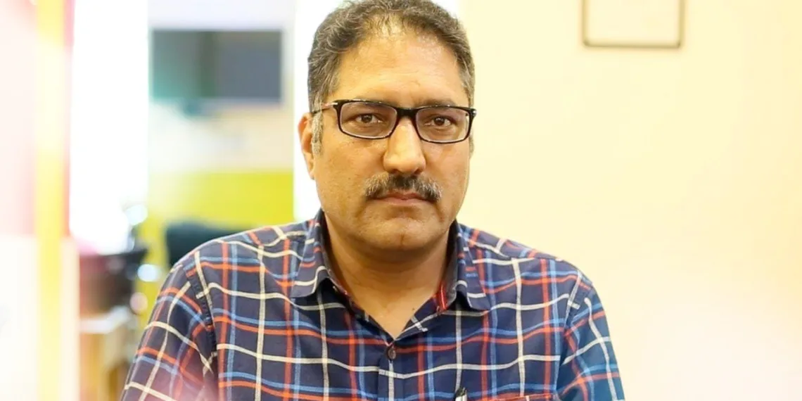 Adbi Markaz Kamraz Pays Tribute to Dr. Shujaat Bukhari on 8th Death Anniversary