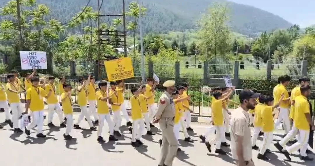 “Say No to Drugs, Choose Life”: Massive Nasha Mukt Awareness Programme Held at Al Khadija High School Kokernag