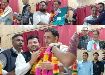 Farewell Accorded to SDM Karnah Zaffar Ahmad Lone at Tangdar