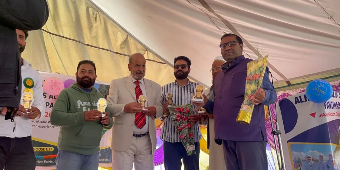 Khwaja Farooq Renzushah Hails Alhuda Malora School for Fostering Spiritual Renaissance and Unity in Kashmir