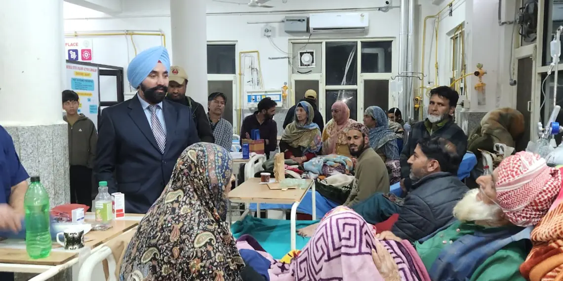 DC Shopian Conducts Late-Night Inspection of District Hospital, reviews Patient Care, Availability of Facilities