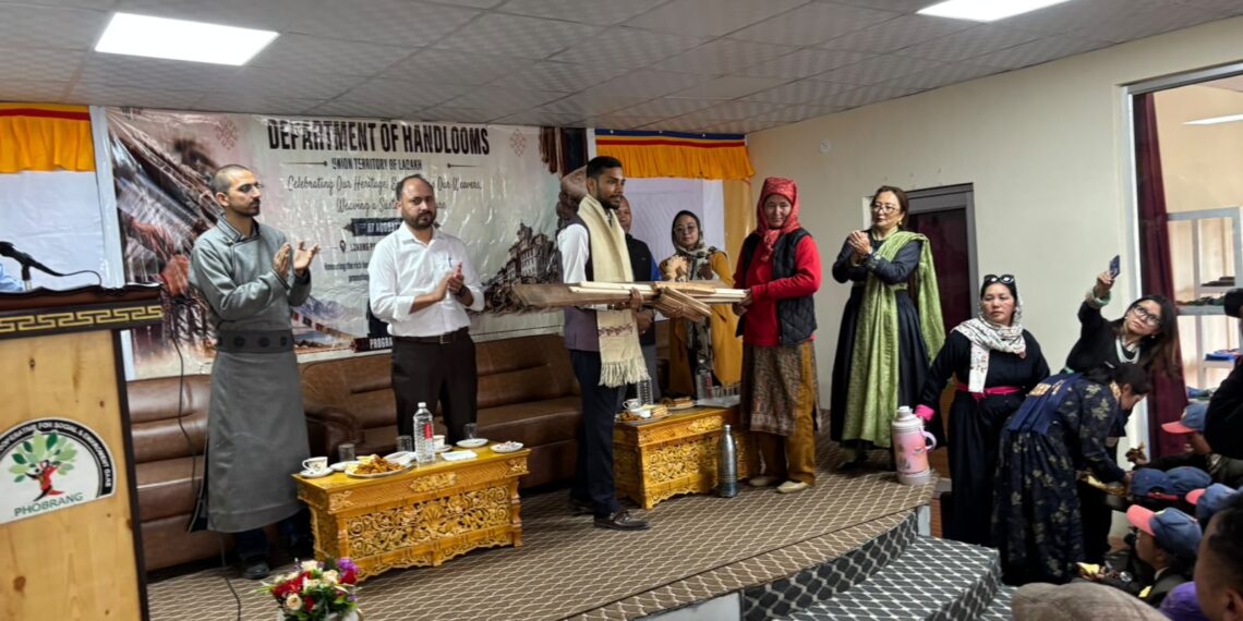 National Handloom Day Celebrated with Tiranga Yatra at Lukung, Changthang; Swadeshi Spirit Echoes from Ladakh’s High Himalayas