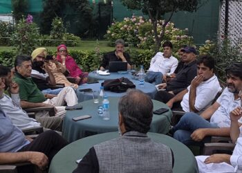J&K Film, TV Fraternity Flags Crisis Facing Local Artists, Seeks Revival of DD Srinagar & DD Kashir