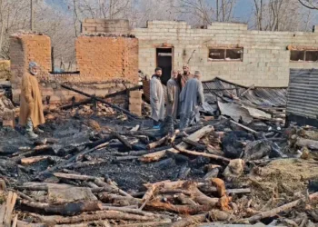 Fire Guts Poultry Farm and Cowshed in Pahilpora Ganderbal, Causing Heavy Losses
