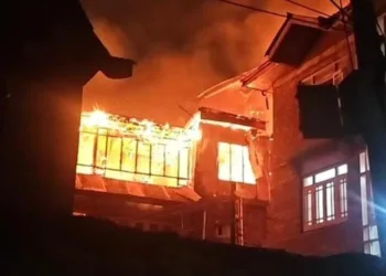 Habbakadal Fire: Six Houses Gutted, Fireman Among Three Injured
