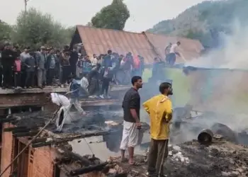 Four Residential Houses Damaged in Fire Incident in Kapran Doru
