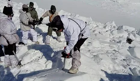 Three Soldiers Dead After Avalanche Hits Siachen Glacier