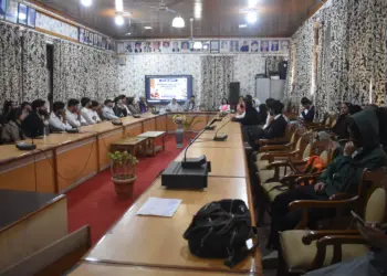 Gen Z Explores Kashmir’s Craft Heritage at Islamia College Srinagar