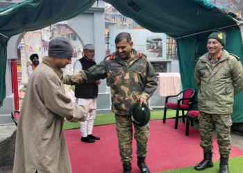 GOC Kupwara Pays Maiden Visit to Historic Sharda Temple at LoC Teetwal, Kashmir