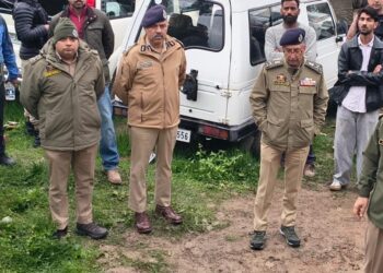 Over 200 Tourists Rescued After Gulmarg Gondola Malfunction; DIG NKR Personally Supervising Operation