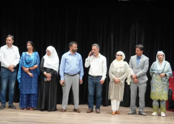 DHS Srinagar celebrates National Deworming Day at GVEI