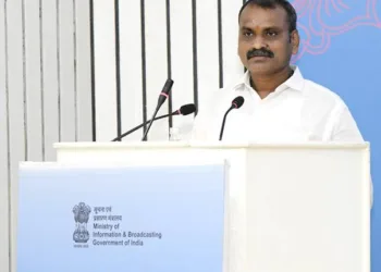 مرکز نے ریاستوں سے زور دے کر کہا کہ وہ انڈیا سینی ہب پورٹل کا استعمال کرتے ہوئے عالمی فلم پروڈکشن کو مقامی طور پر سہولت فراہم کریں؛ ساتھ ہی پسماندہ علاقوں میں کم لاگت سنیما کے فروغ کے لیے روڈ میپ بھی پیش کیا