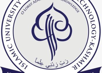 IUST Organizes Health Awareness Programme in Collaboration with Paras Hospital