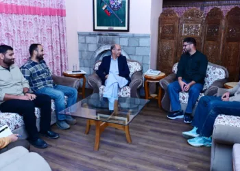 JKSA Delegation Meets CM’s Advisor Over Jamia Millia Hostel Crisis